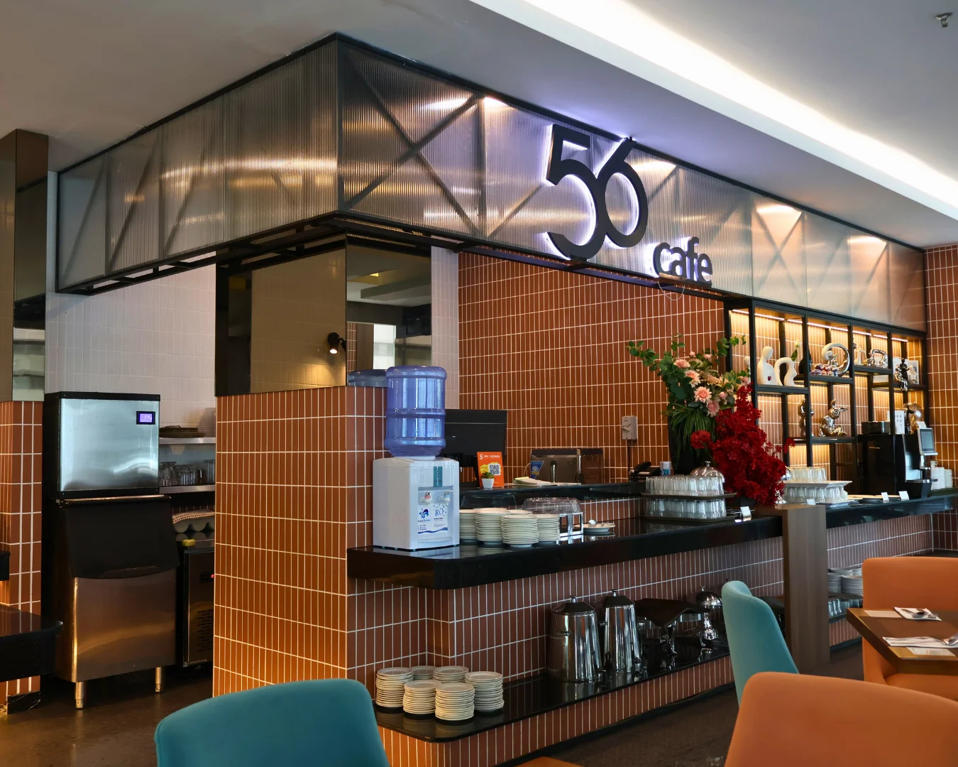 Block A cafeteria seating and buffet area